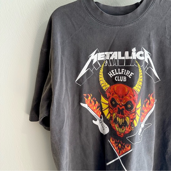 Metallica x Stranger Things t-shirt - Picture 1 of 4